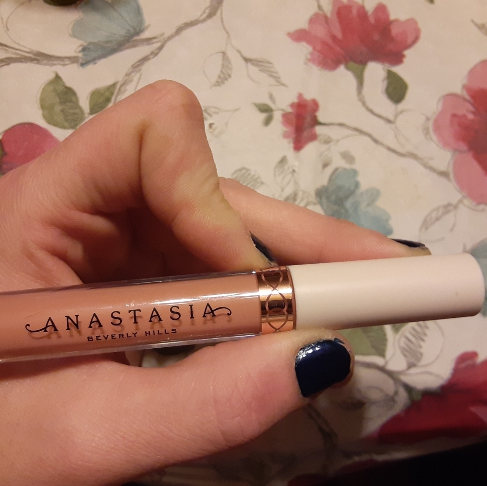 Anastasia Beverly Hills liquid lipstick